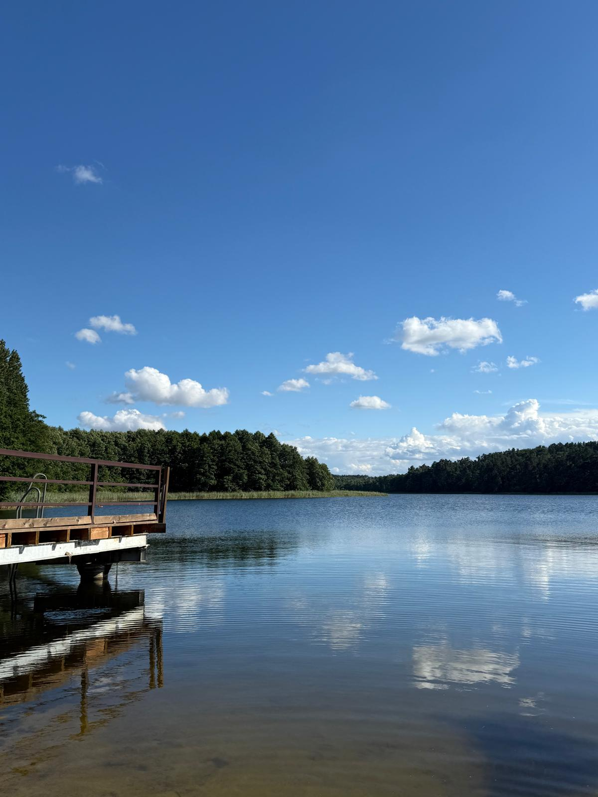 Pomost nad jeziorem Grodno